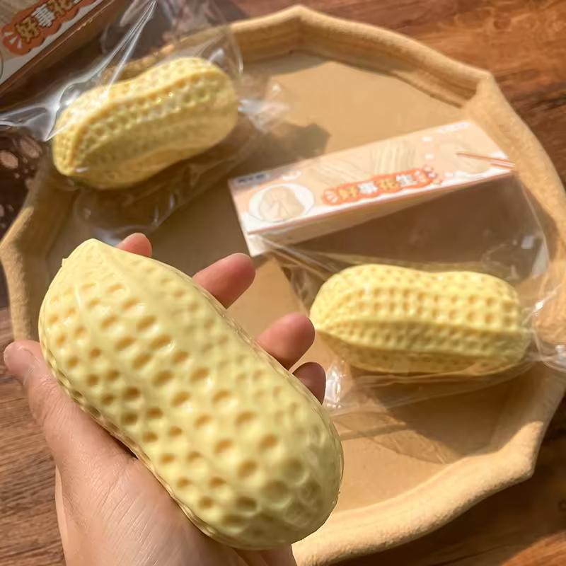 Virales Knuspriges Erdnussspielzeug: Realistisches Food Squeeze Spielzeug, Malztextur, langsamer Rückprall, ASMR taktile Fidget Spielzeuge, ästhetisches Schreibtischspielzeug