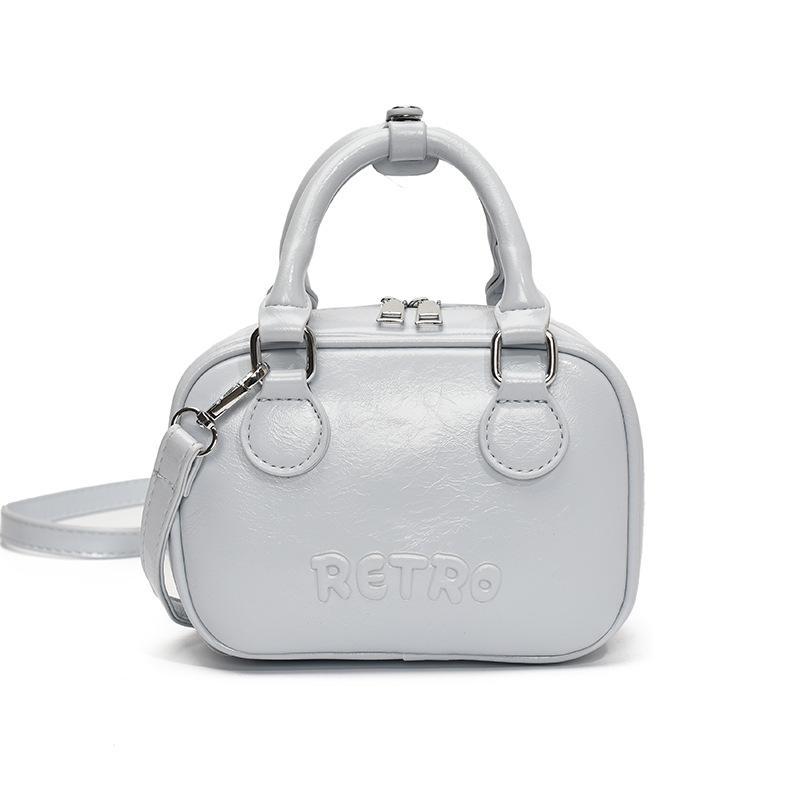 Fashion handbag women's 2025 new trendy fashion super fire shoulder bag high-end messenger small square bag