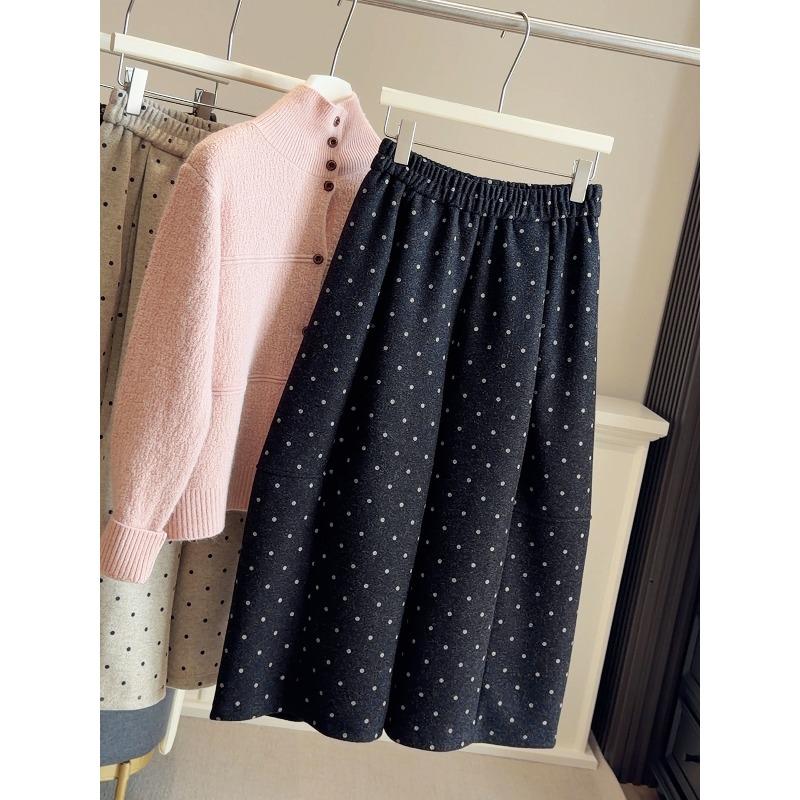 

Japanese and Korean autumn and winter new explosive thickened woolen polka dot bud pants, women s age-reducing versatile wide-leg slacks XL