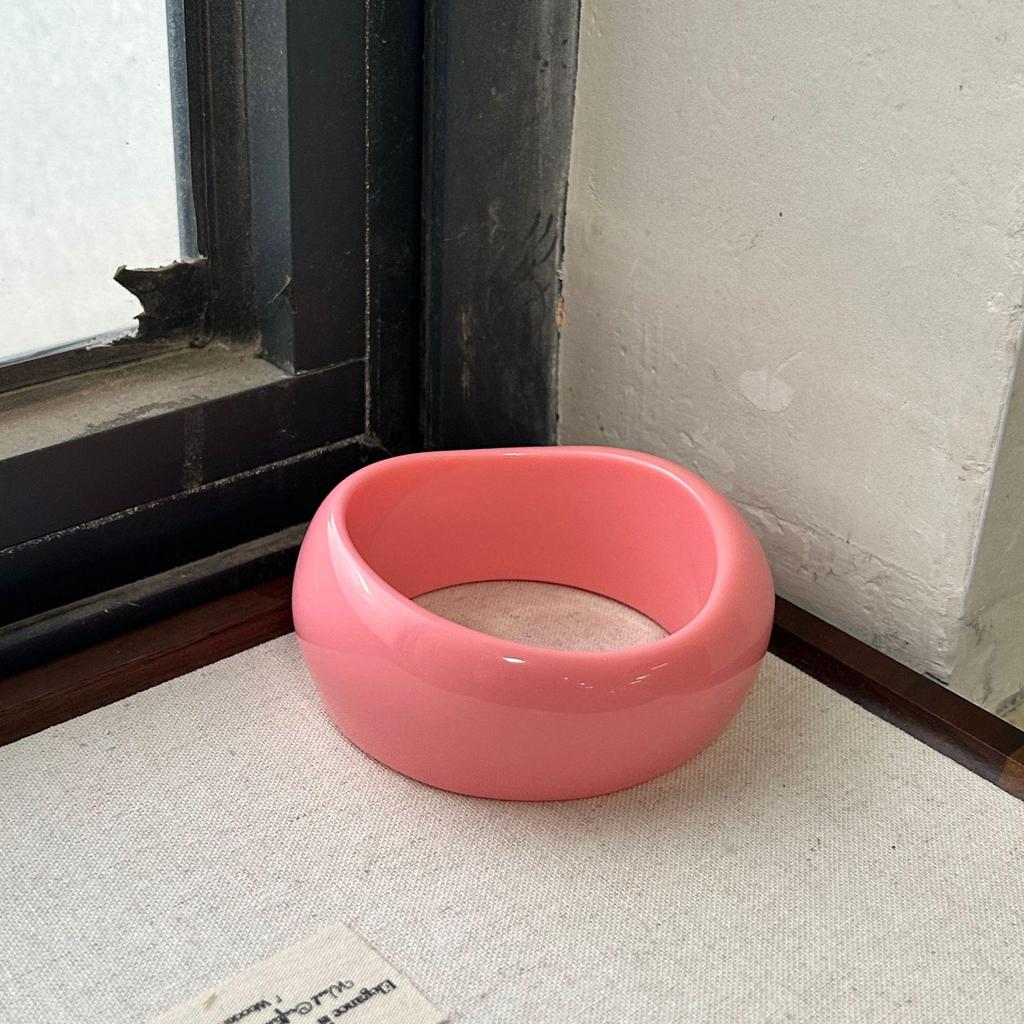 Ombre Resin Bangle: Wide Irregular Design, Vintage Minimalist Style