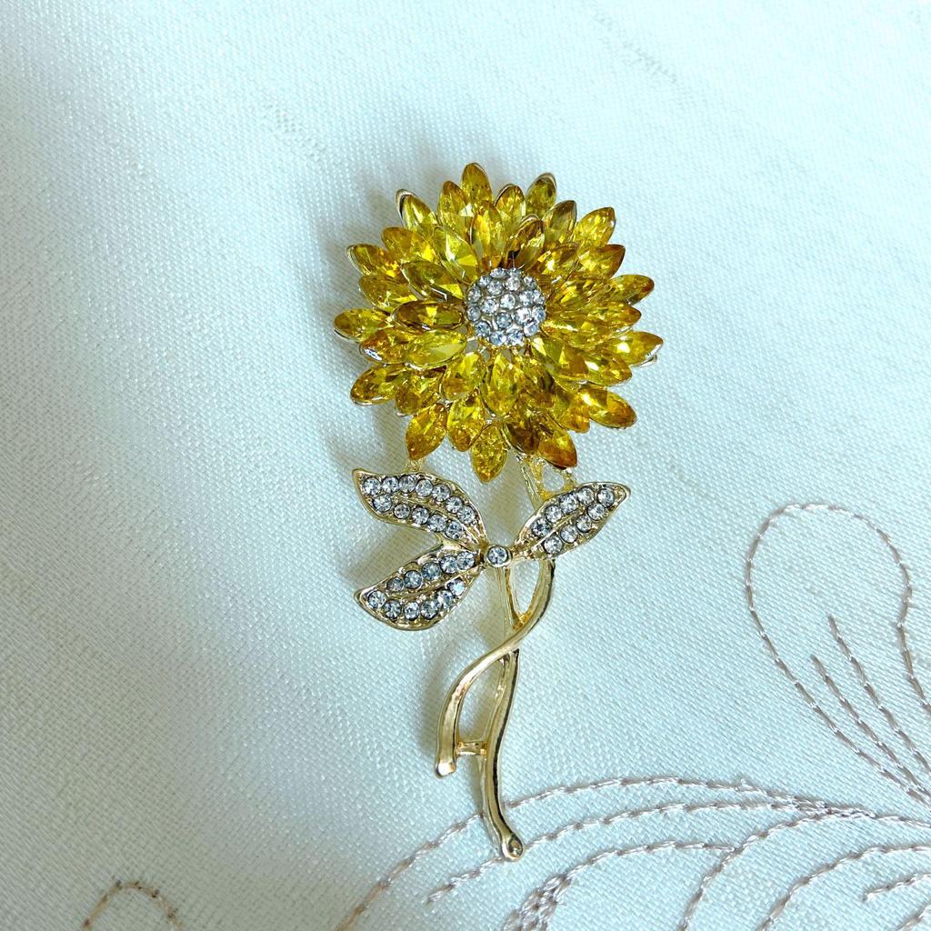 Matte Gold Pearl Wheat Ear Corsage Brooch for Women - High-End Versatile Pin with Anti-Exposure Design