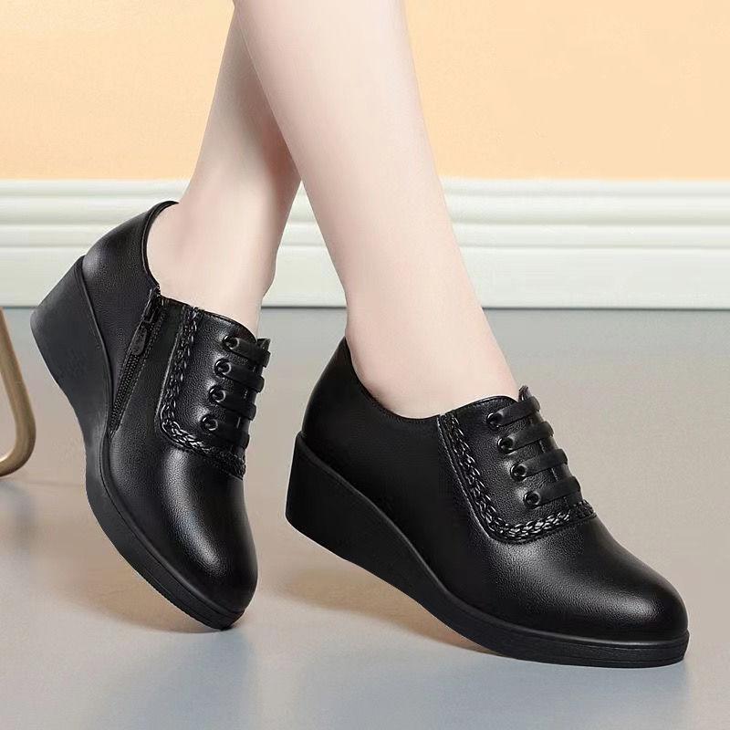 New Soft Women's Shoes Middle-aged and Elderly Soft Soles Comfortable Mother Thick Heel Non-slip Women's Single Shoes Fashionable Versatile Small Le