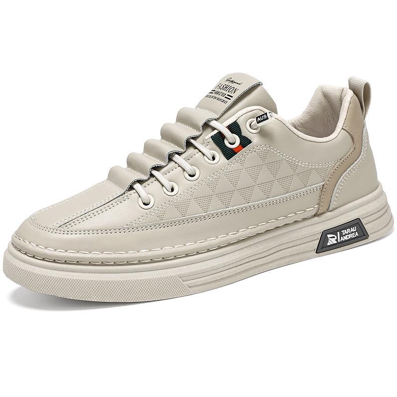 Frühlingsschuhe für Herren, neue atmungsaktive Ein-Pedal-Schuhe, kleine weiße Schuhe, vielseitige Lederschuhe für Herren, Sport- und Freizeitschuhe, trendige Schuhe