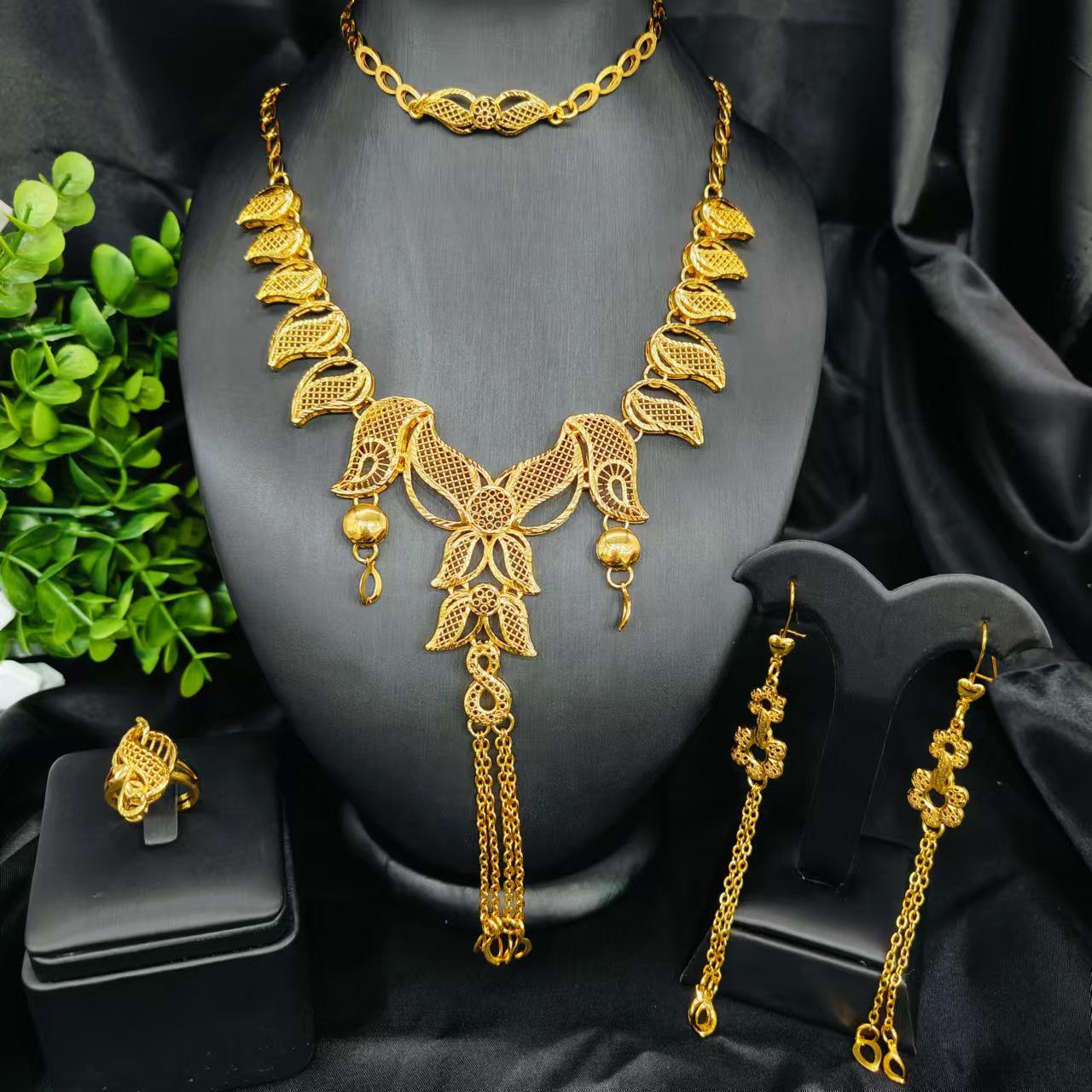 

Комплект африканских украшений Dubai Bride с позолотой 24 карата: Ожерелье, браслет, серьги и кольцо