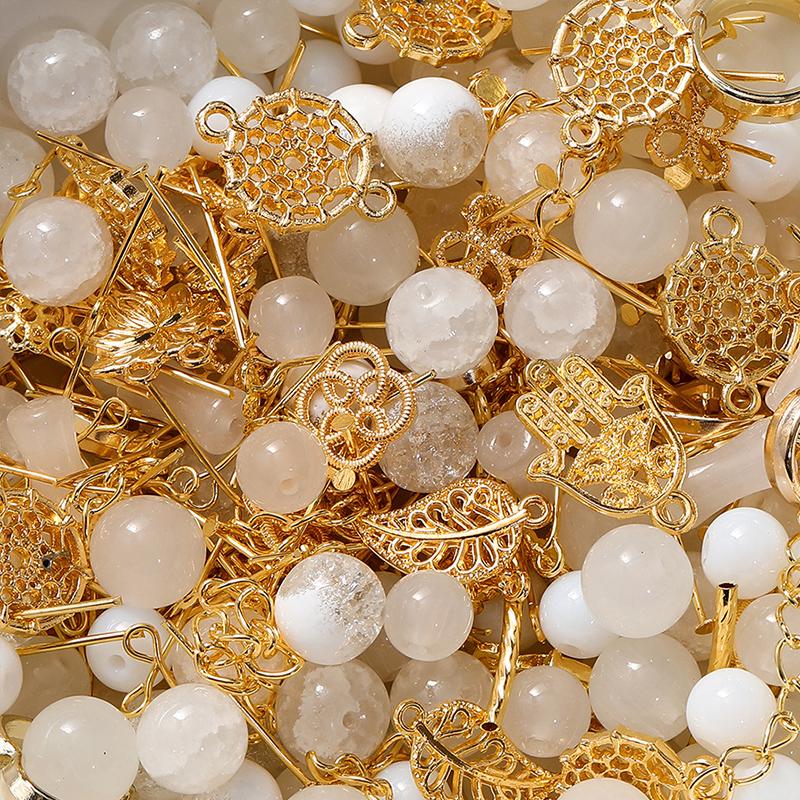 

30g Glass Beads Combination Set Mini Crystal Spacer Beads Metal Charms for Making Bracelet Necklace Earring Jewelry DIY Crafts белый