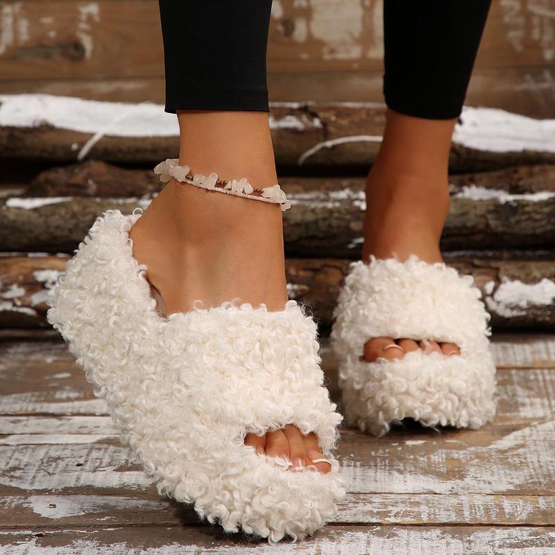 Ladies Slippers Thick Soled Casual Lazy Slippers Plush Slippers