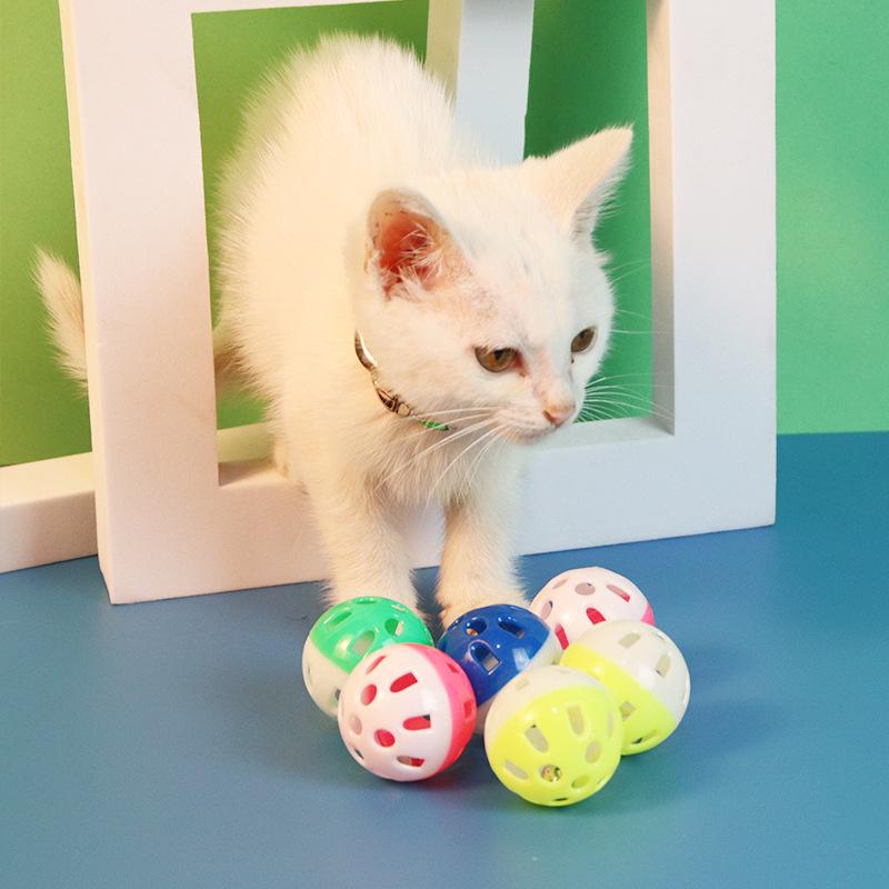 Durable Self-Play Bell Ball Cat Toy – Bite and Wear Resistant