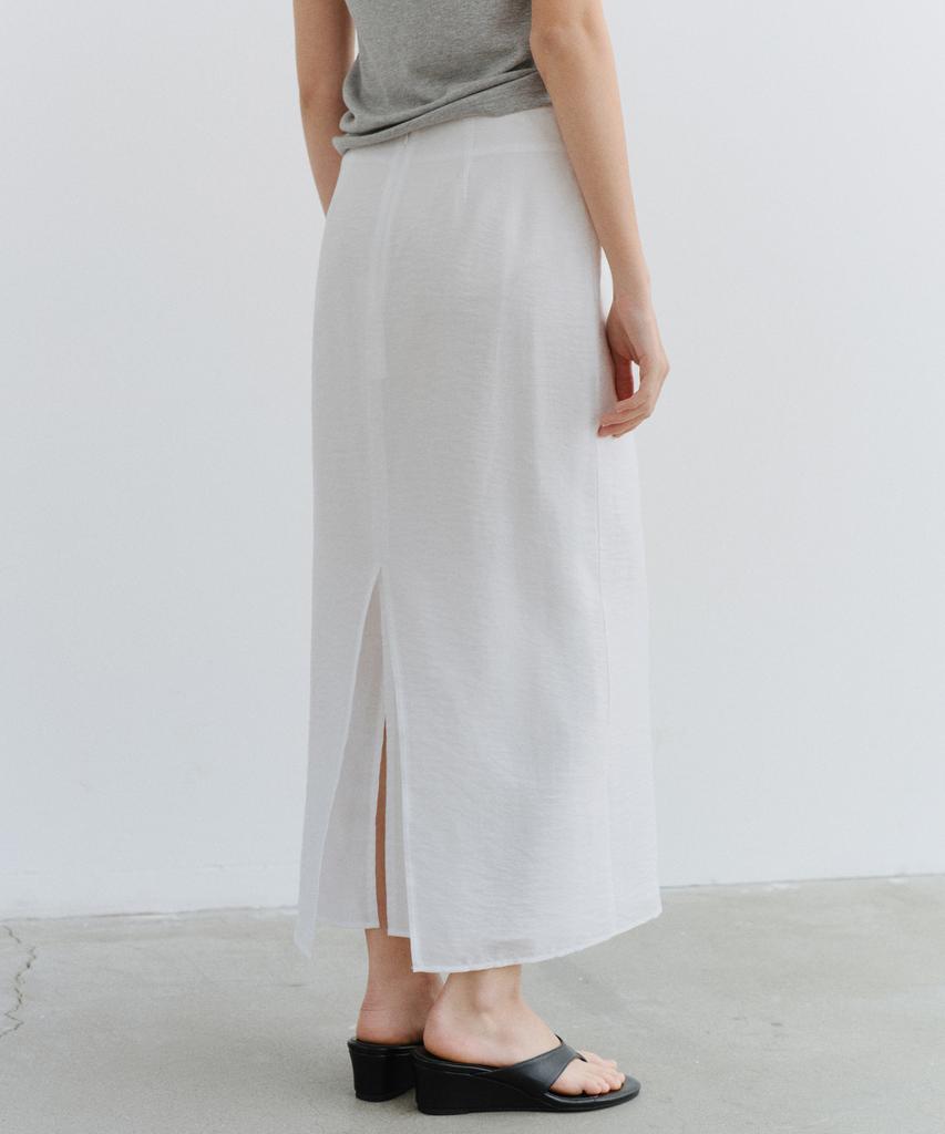 Yulago Silk Back Slit Long Skirt