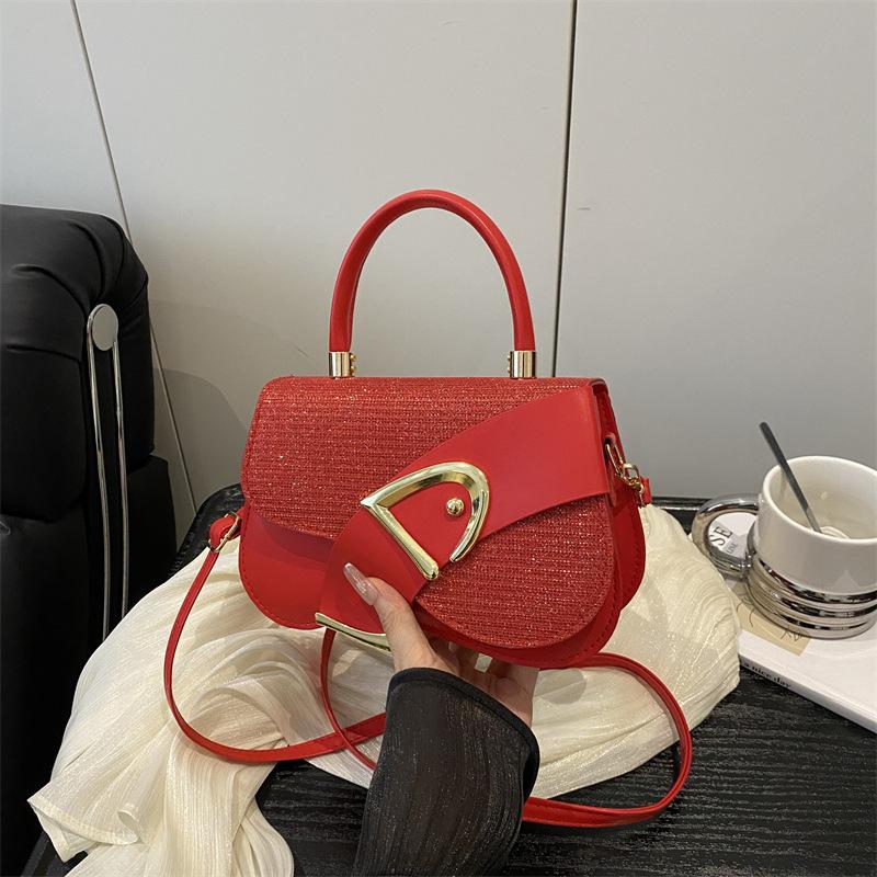 2025 Summer New Bag Women's Korean Version Personalized Shoulder Bag Casual Commuter Handbag Fashionable Simple Messenger Bag