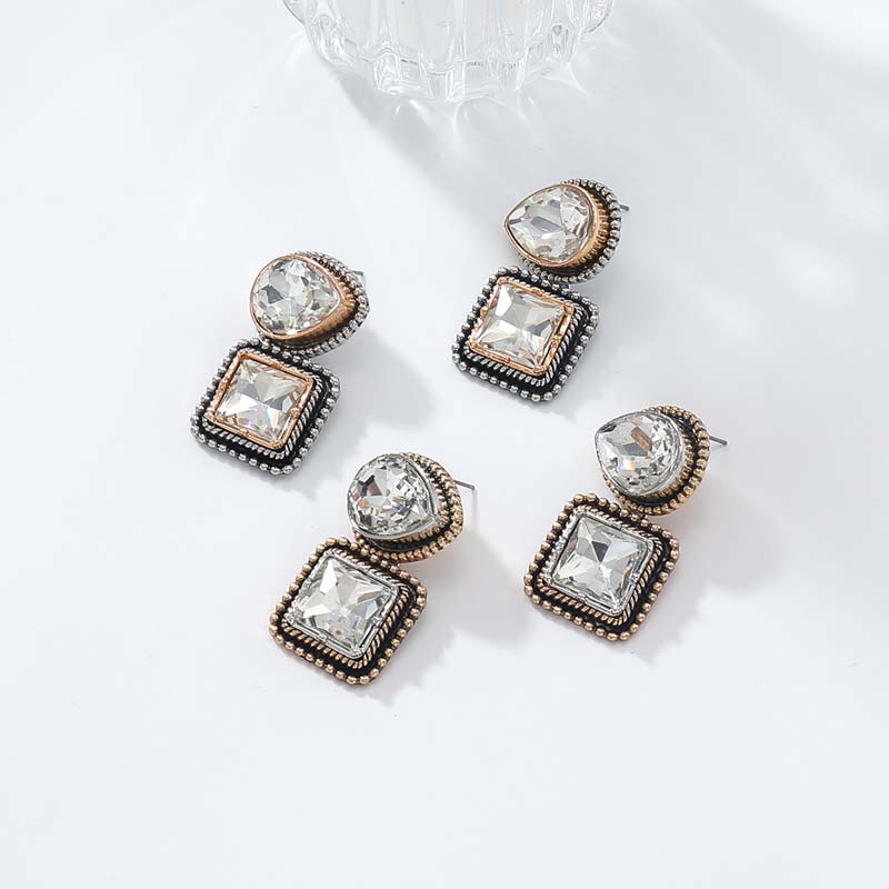 Luxury Rhinestone Square Pendant Earrings for Women Vintage Metal Irregular Geometric Statement Earrings Jewelry 2026 New