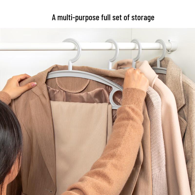 Wide Shoulder Anti-slip Plastic Clothes Hanger