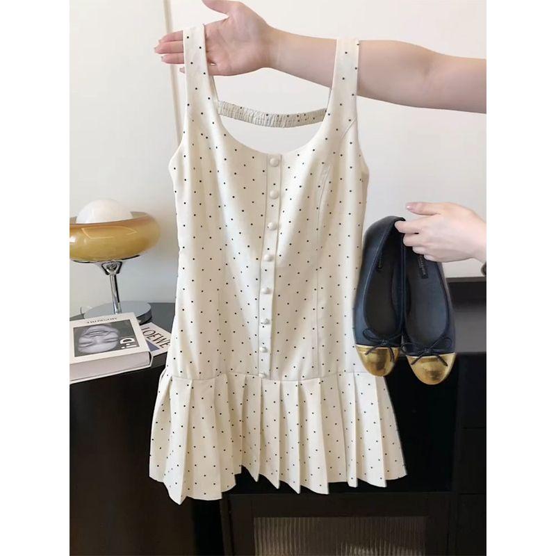 

French Style White Polka Dot Square Collar Sling Dress Women s Summer Stylish Tight Waist Slim-Fit Pleated Sleeveless Skirt Apricot M