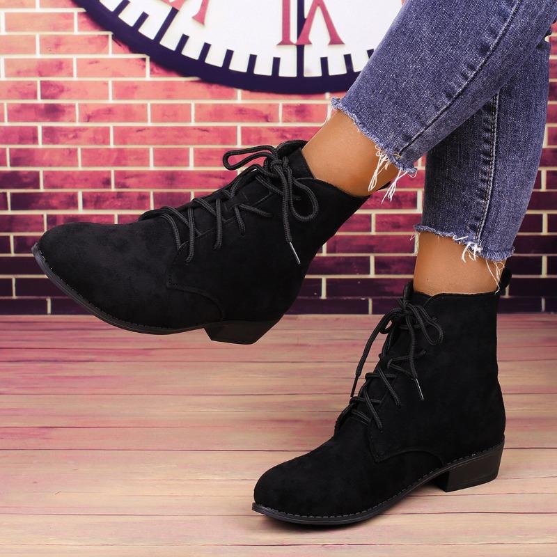 New Style of Shoes: Large-sized Short-top Lace-up Boots for Women, Pointed-toe Mid-heel Flat Thin Single Boots