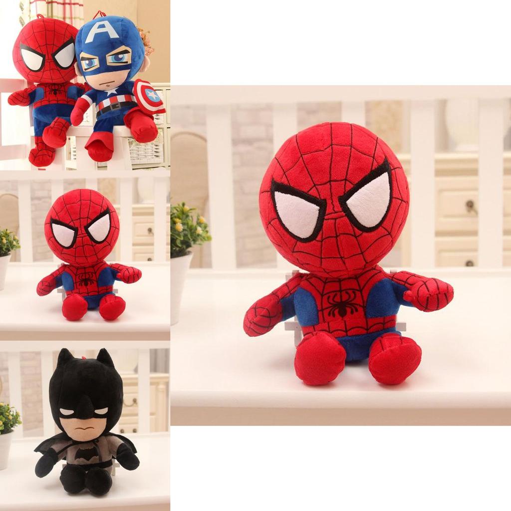 Rozkošná plyšová panenka superhrdinů z Avengers s motivem Spidermana, Kapitána Ameriky a Ironmana