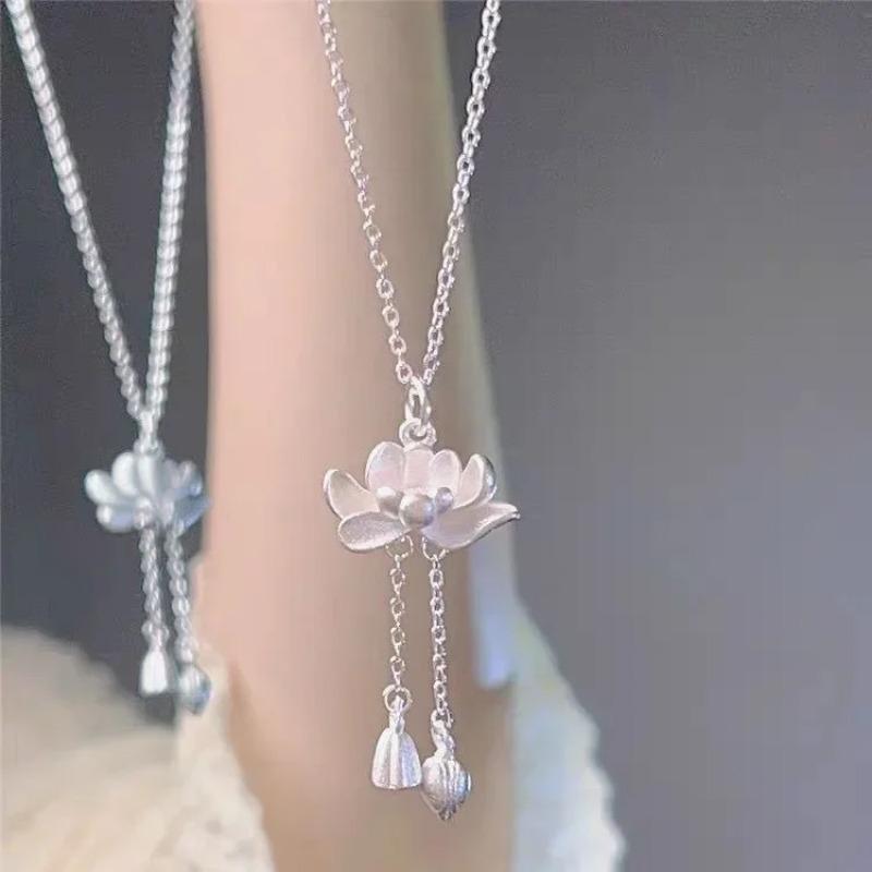 1PC Lotus Tassel Necklace Women's New Popular Good Luck Lotus Pendant Chinese Style Elegant Flower Necklaces Jewelry Accessories