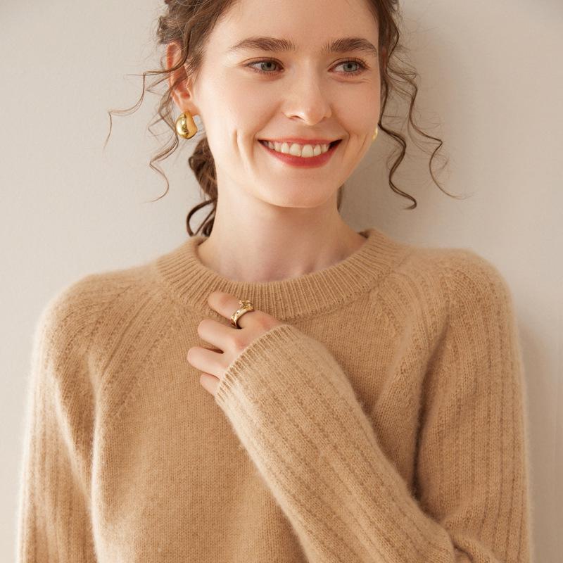 Women's Thickened Cashmere Raglan Sweater - Loose Fit, Solid Color, Round Neck, Autumn/Winter Fashion Pullover