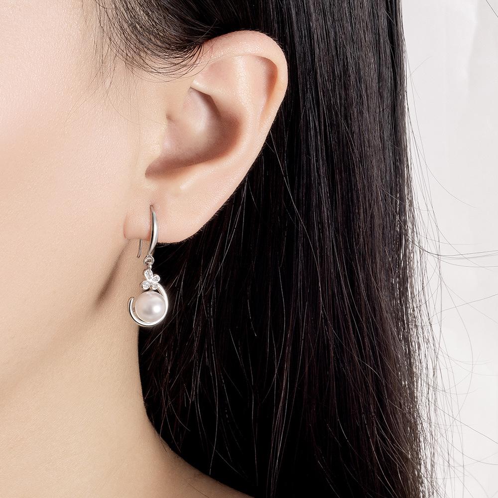 Mori Pearl Necklace Earrings Set Female, French Gentle Temperament Simple And Versatile Collarbone Chain Necklace