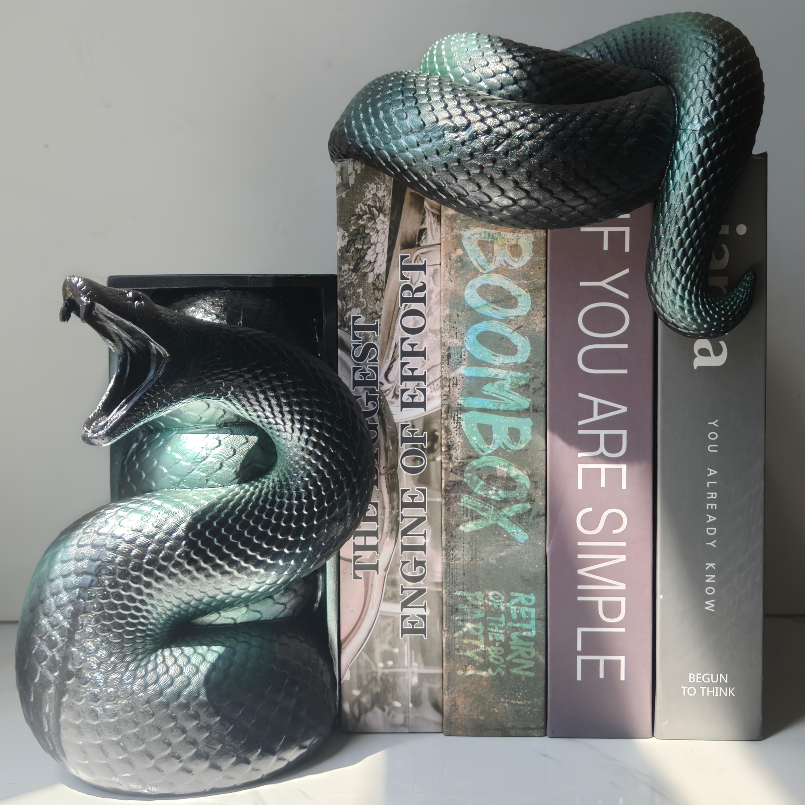 

Resin Snake Design Bookends Gothic Style Snakehead and Snake Tail Bookshelf Ornament Decorative Handmade Handicraft Shelf Decor