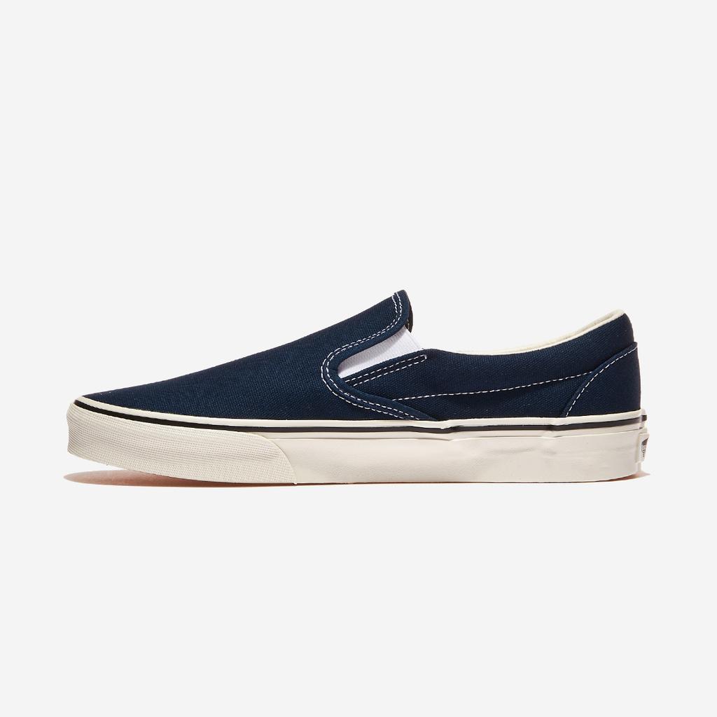 Vans Classic Slip-On - Duck Canvas Dress Blue [VN000Z7ALKZ-DUCK CANVAS Dress Blues]