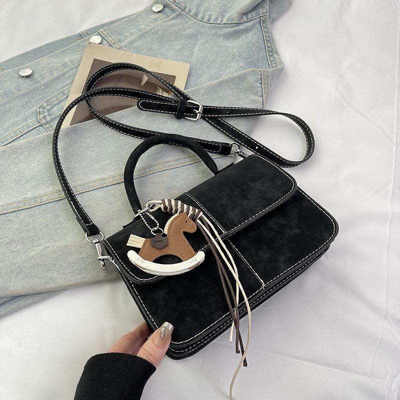 

High-value handbag bag women s new trend texture casual shoulder bag commuter messenger small square bag women