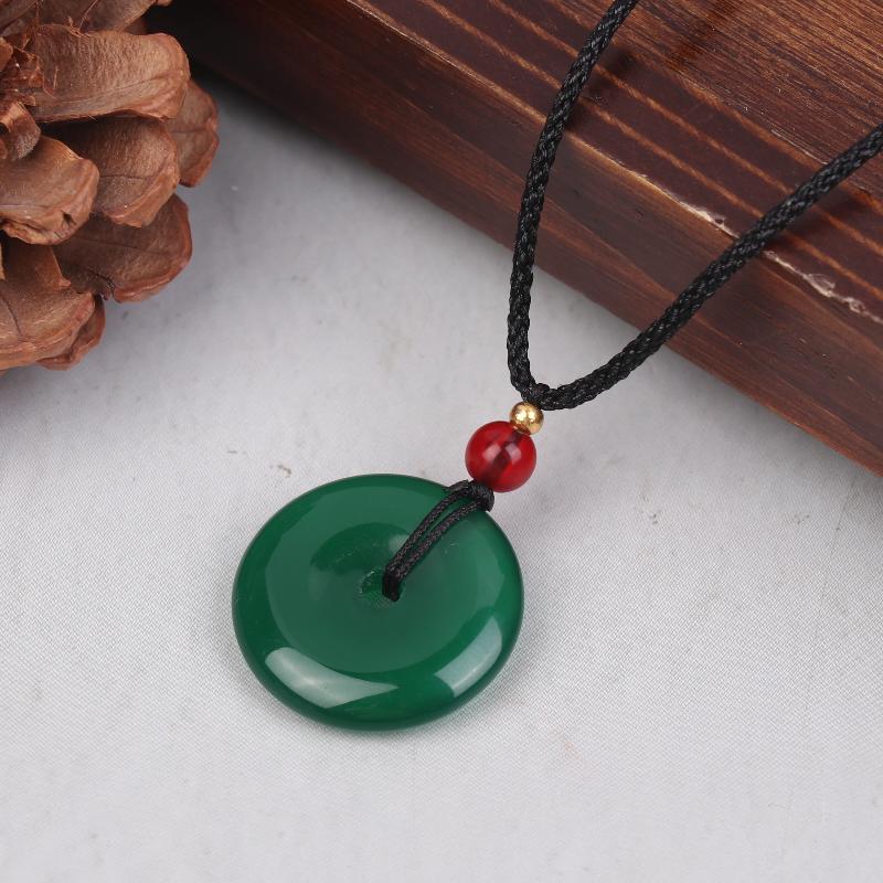 Natural Green Jade Donut Charm Necklace Ice Embellish Green Pendant Necklaces Simple  Jewelry For Women Men Gifts