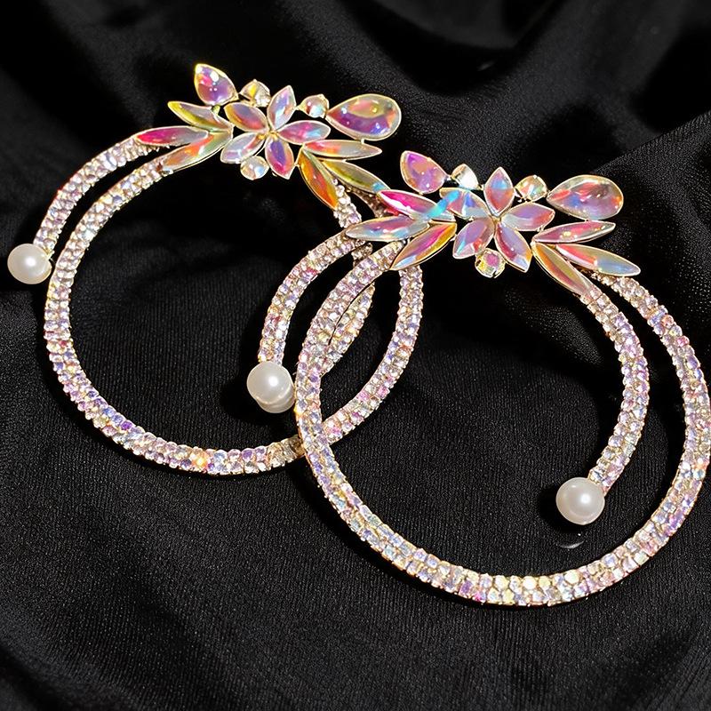 Exquisite Rhinestone Flower Stud Earrings: European & American Style, Silver Needle, Luxurious High-End Design, Niche Appeal for Women