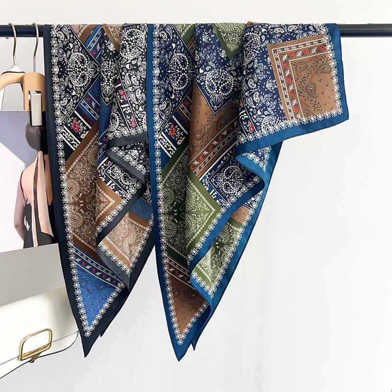 Retro Old Money Wind Cashew Flower Triangle Scarf Fashion High-end Silk Scarf Summer Thin Versatile Decorative Scarf Fart Curtain