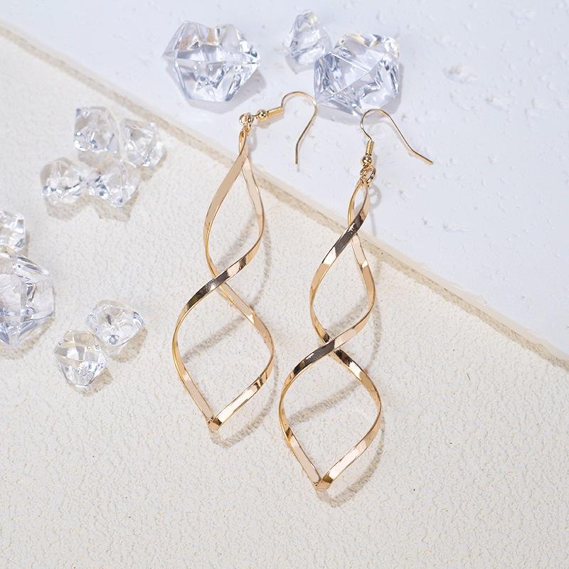 Simple and Fashionable Spiral Earrings, Earrings, Line Temperament Niche Design Ins Women's Earrings Batch