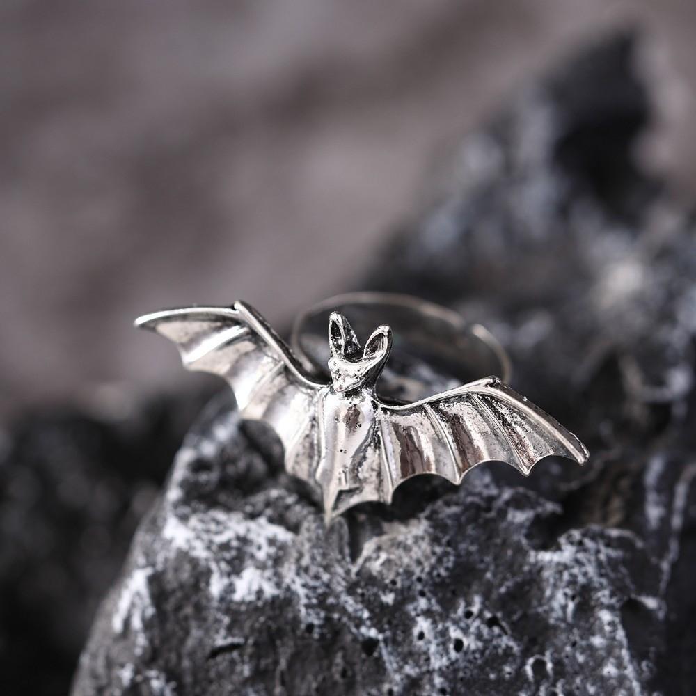 Dark Fashion Spider Web Heart Ring Shiny Rhinestone Halloween Opening Ring Gothic Bat Ring  Gift