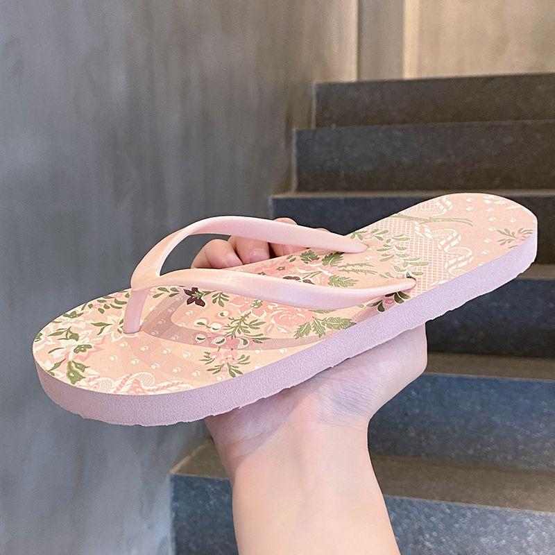 Fashion Flat Flip Flops Shoes for Women on Beach Slides Outside Woman Slippers New Style Korea Summer Sandals Sale Pvc Casual Footwear