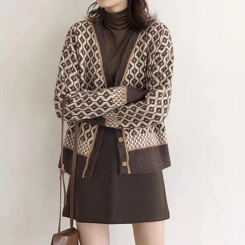 Autumn Winter Korean Retro Sweater Cardigan Jacket Women's Ins Temperament Contrasting Color V-neck Diamond Grid Thick Loose Outer Outfit