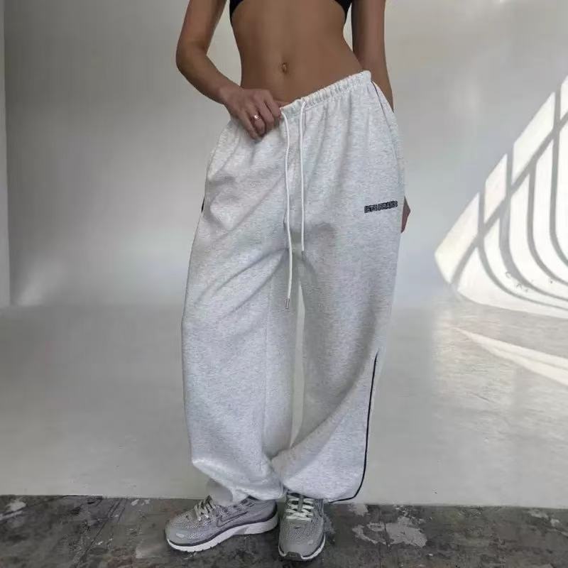 Szare spodnie dresowe Y2k z haftowanymi literami dla kobiet, codzienne, luźne, różowe joggery, szerokie nogawki, proste nogawki, klasyczne spodnie sportowe