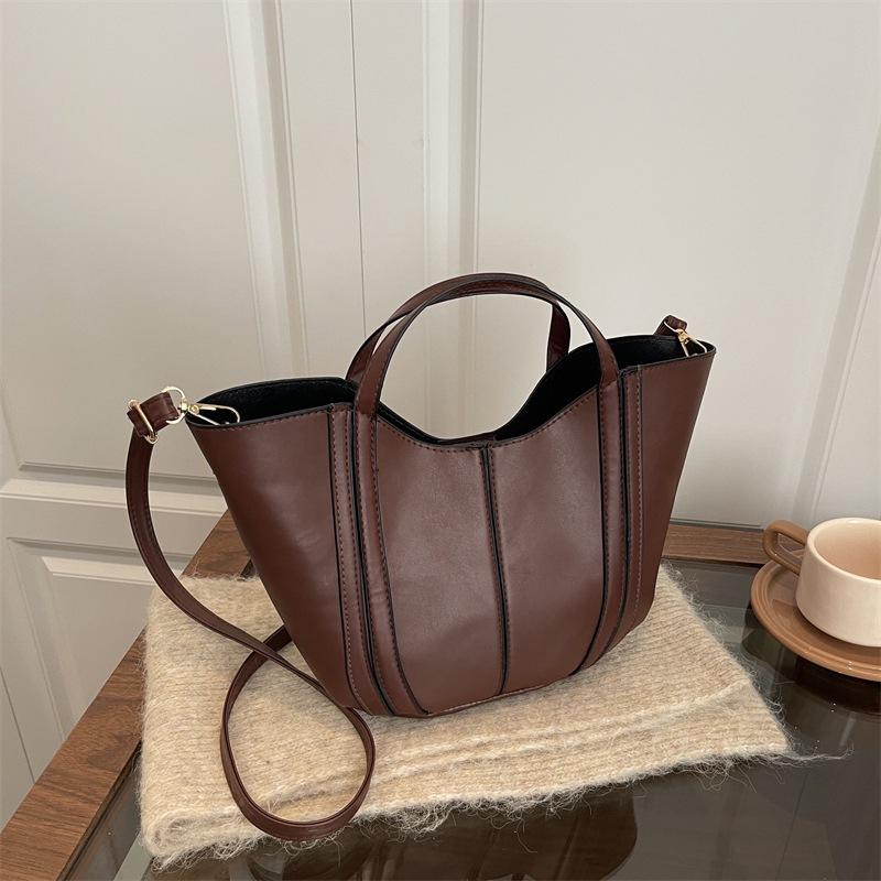 Women's New High-capacity Crossbody Bucket Bag Versatile and Simple Single Shoulder Basket Small Purse and Handbag KTB