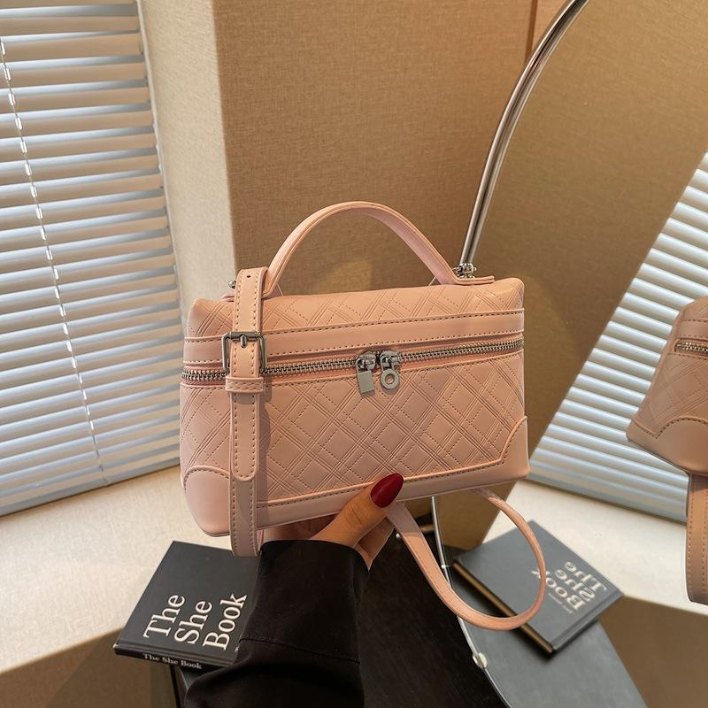 Niche 2025 summer new fashion casual shoulder oblique span bag handheld briefcase women's small square bag