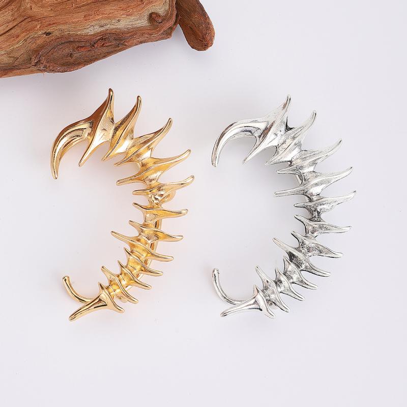 2025 New Punk Ear Clip Skeleton Spike Silver Color Metal Unisex Ins for Women Men Couple Earring Jewelry Gift