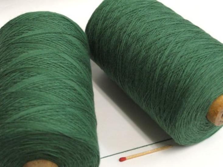 

Warp thread for split weaving This is for those who do (cotton) (green) pre-weaving!