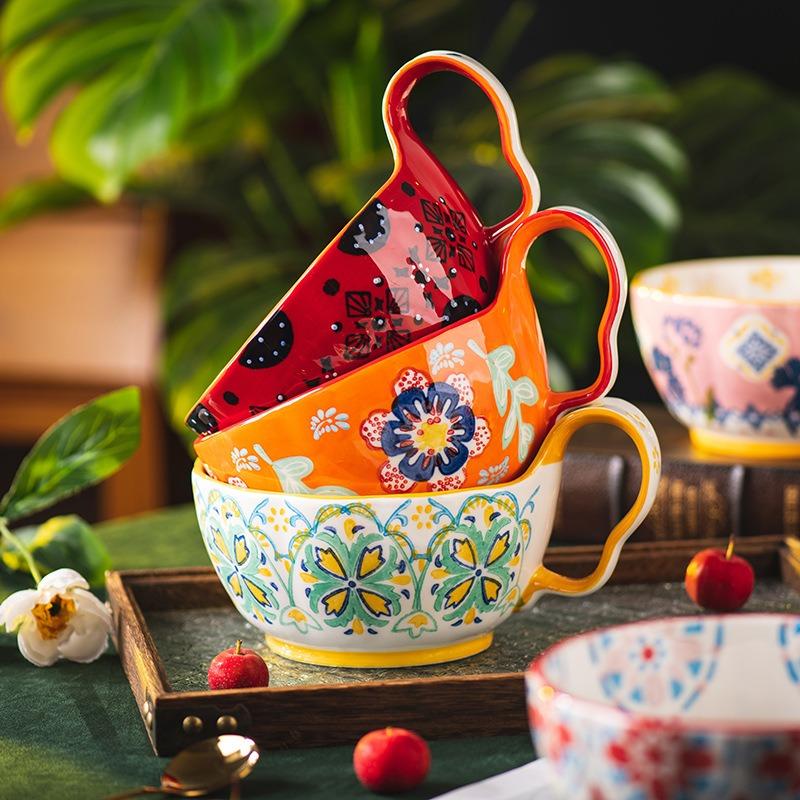 Ciotola per frutta e noodles in ceramica fatta a mano con manico a fiore dipinto a mano sotto smalto per uso domestico creativo