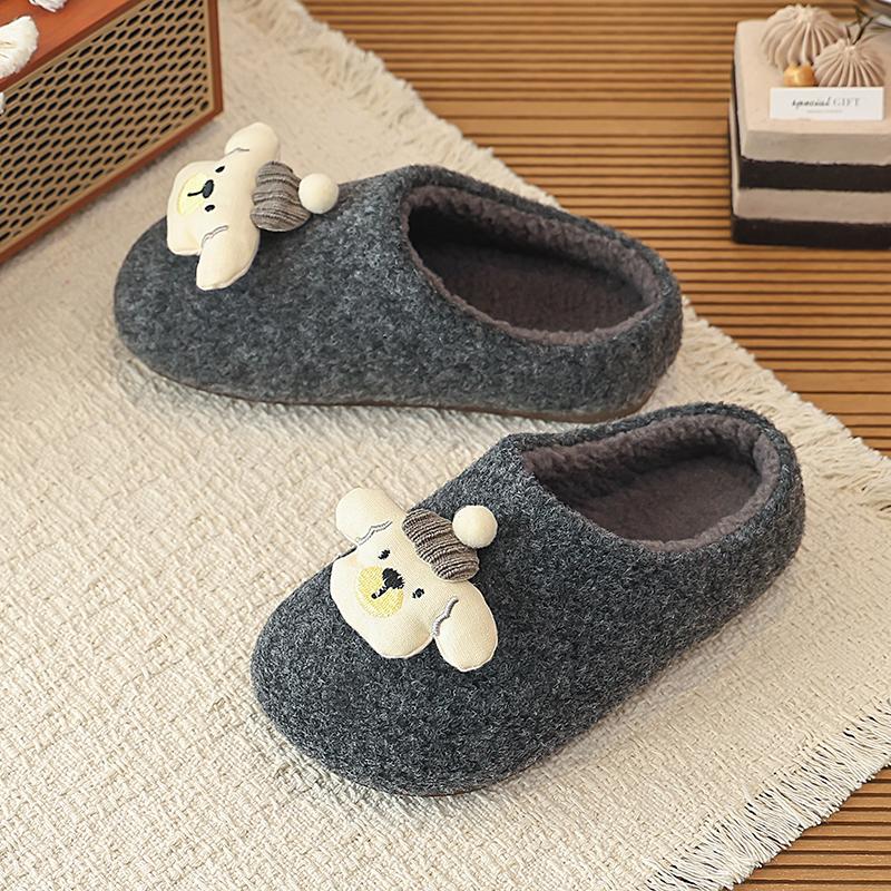 Kids Plush Slippers With Character Style Applique Soft Lined Grippy Sole Warm Shoes