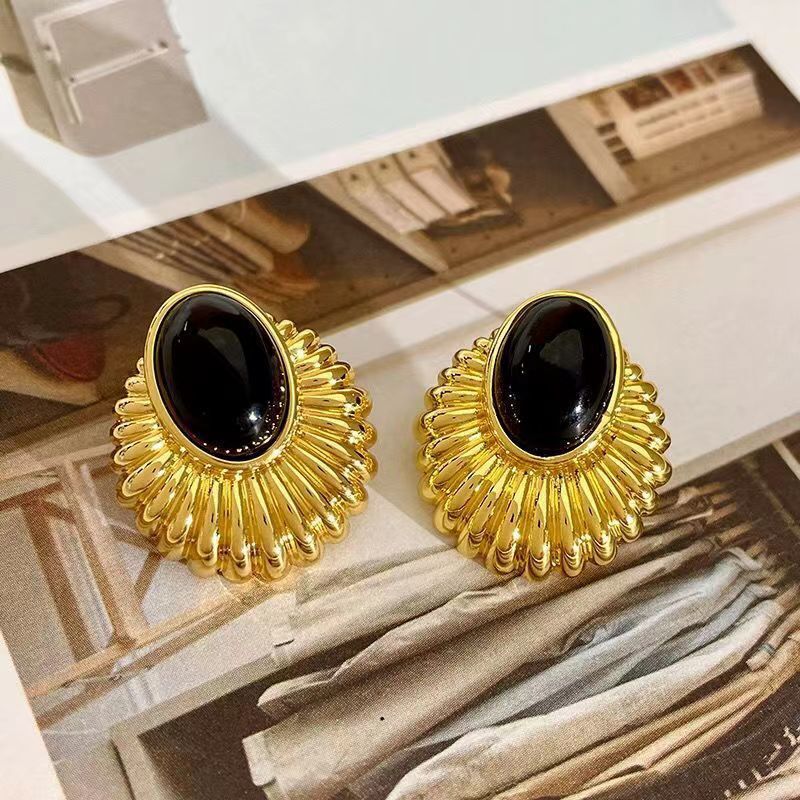 French Black Water Drop Earrings Classic Zircon Irregular Stud Earrings For Women Girls Fashion Party Ear Jewelry Brincos Gifts