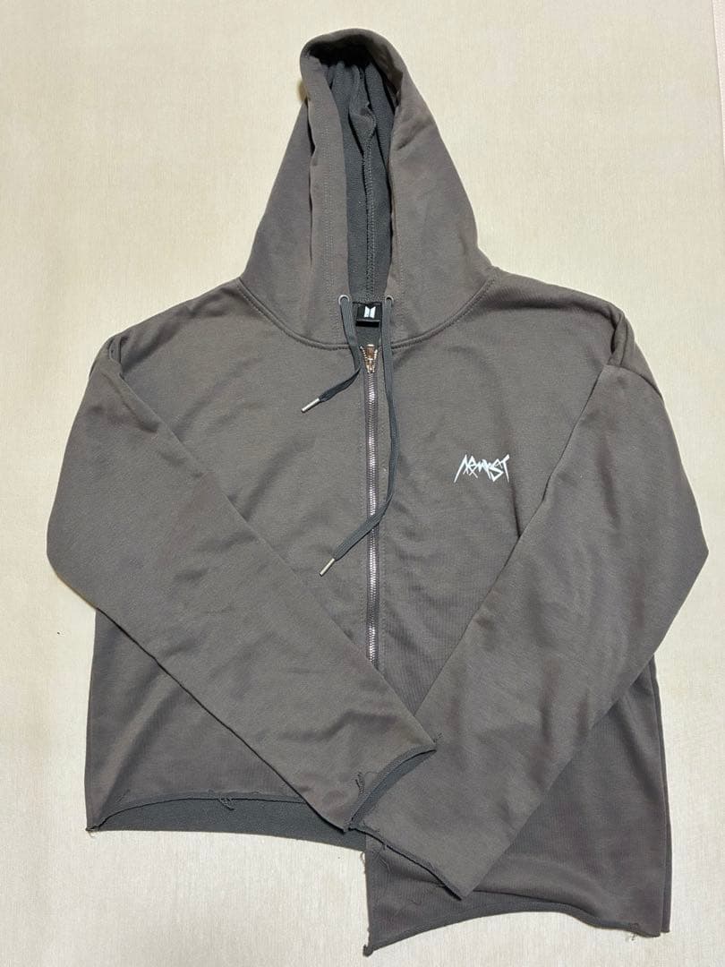 

[Б/У] Толстовка BTS JUNGKOOK Размер L