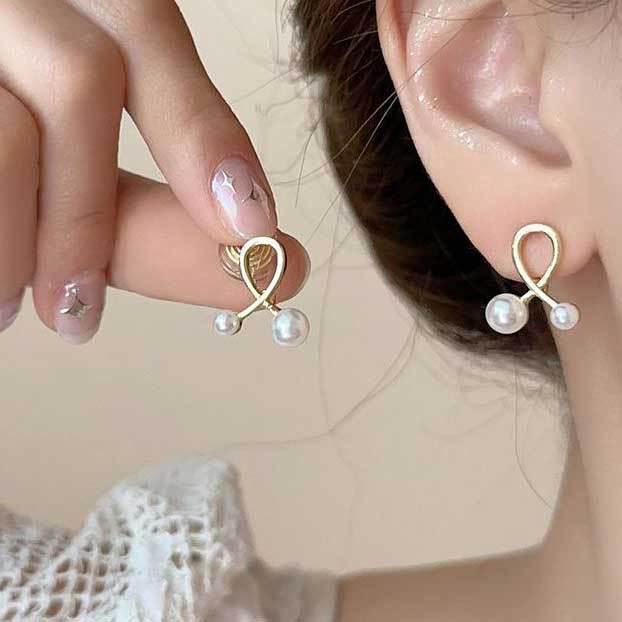 Koreanischer Stil Nicht-Piercing Ohrclip mit langem Quaste, Perlmutt Schmetterlings Design für Damen - High-End, Coole Mode.