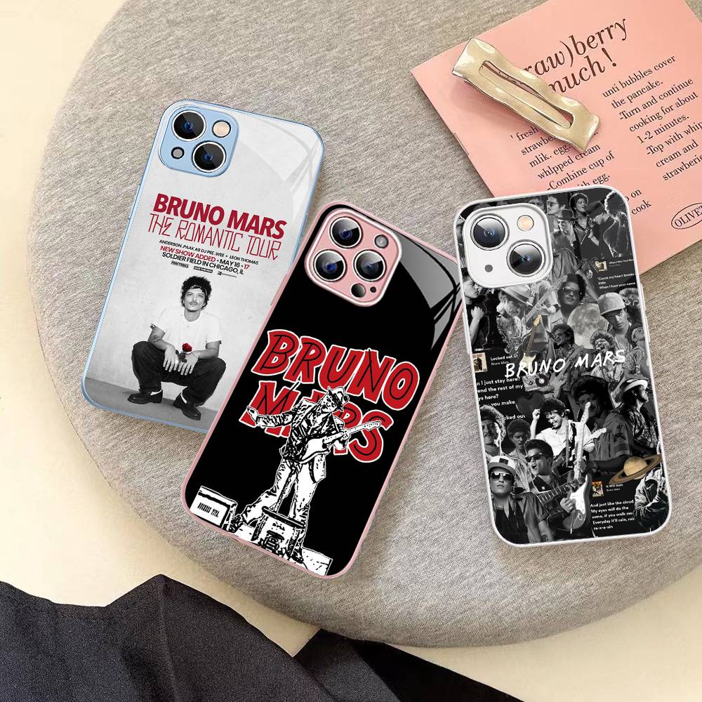 Célèbre Bruno Mars Le Romantique Pour IPhone 14 13 12 Mini 11 Pro XS Max X XR 14 Plus Coque en Verre Trempé