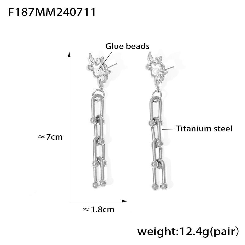 Chic Style Love Imitation Pearl Horseshoe Buckle U-shaped Chain Stud Earrings Personalized Hip-hop Design Titanium Steel Plated with 18k Gold