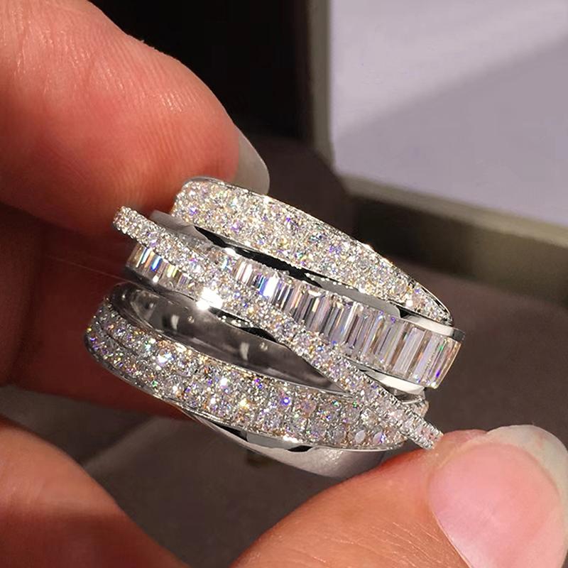 Huitan Luxury Women Rings Inlaid Shining Cubic Zirconia Wedding Party Trendy Jewelry CopperColor/Gold Color Finger Accessories