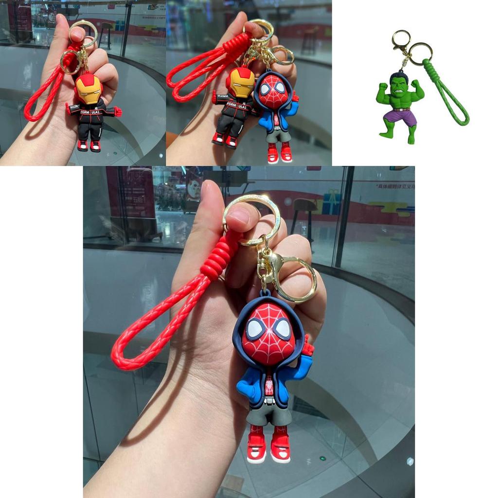 Adorable Superhero Keychain Silicone Avenger Series Key Ring For Car Keys Gifts