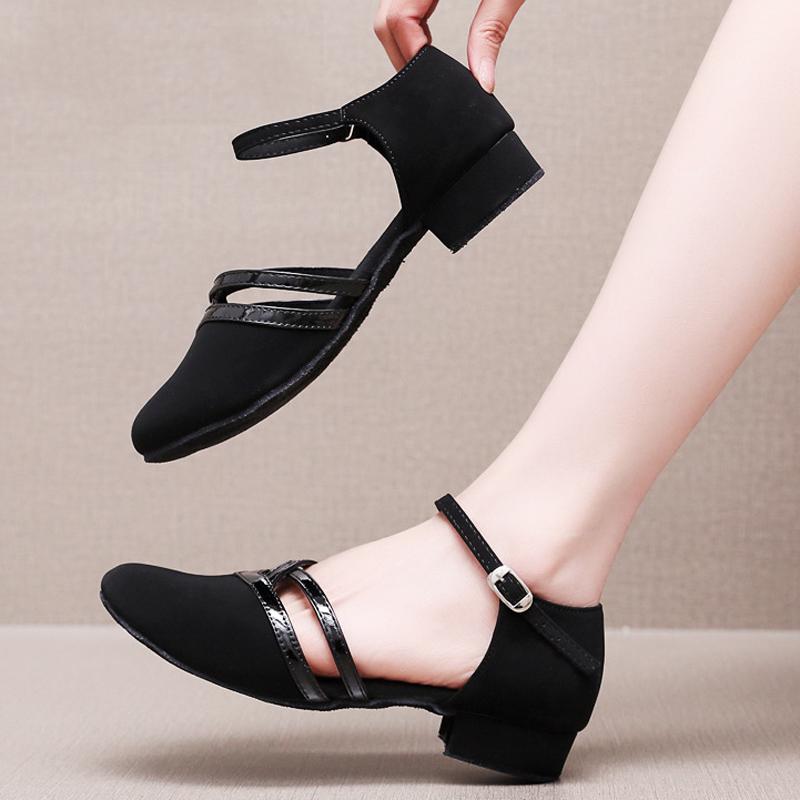  Ladies Ballroom Latin Dance Shoes Black Salsa Shoes Low Heel 3.5cm Samba Tango Shoe Soft Sole Party Ballroom Shoes