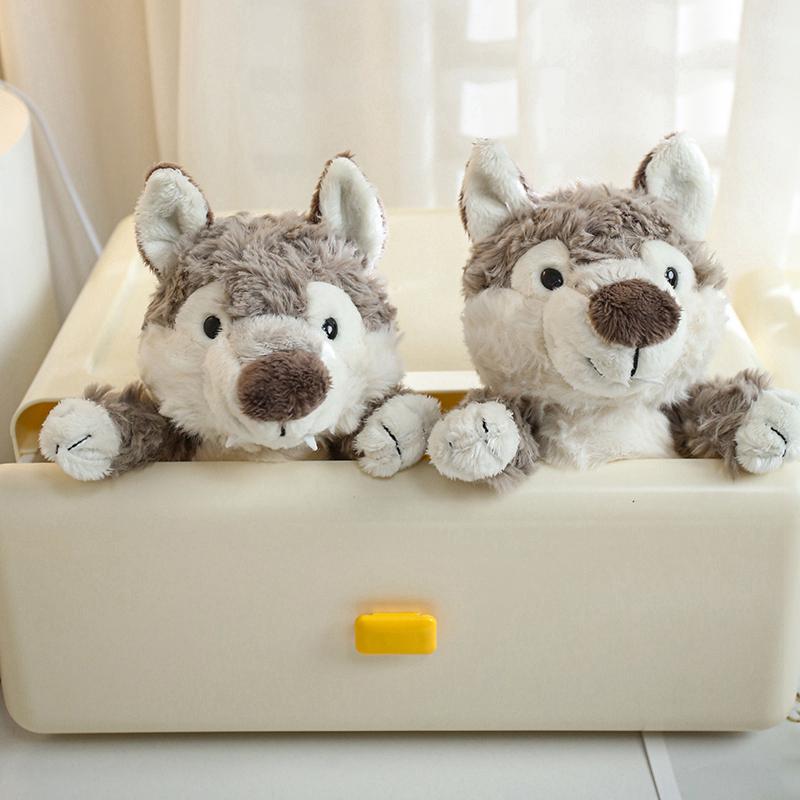 24 cm Peluche di Lupo Carino e Soffice Giocattoli Morbidi Cartone Animato Lupo Grigio Animali Morbidi Ripieni Bambola Regalo di Compleanno per Bambini Bambola da Compagnia per Dormire