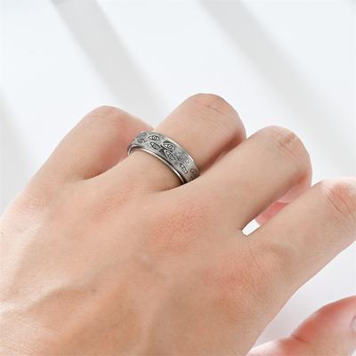 Unisex Carved Eyes Vintage Punk Stainless Steel Ring - Rock Culture Accessory Finger  for Men And Women Party Wear