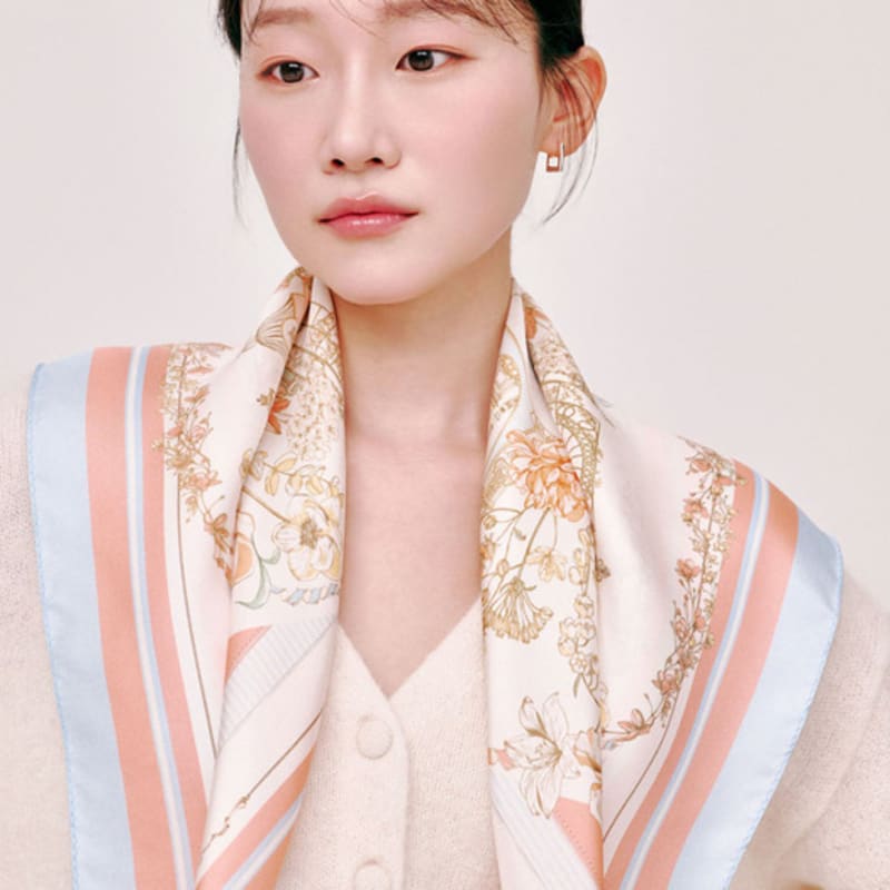 Saint Luxure Floor Sky Blue Pink