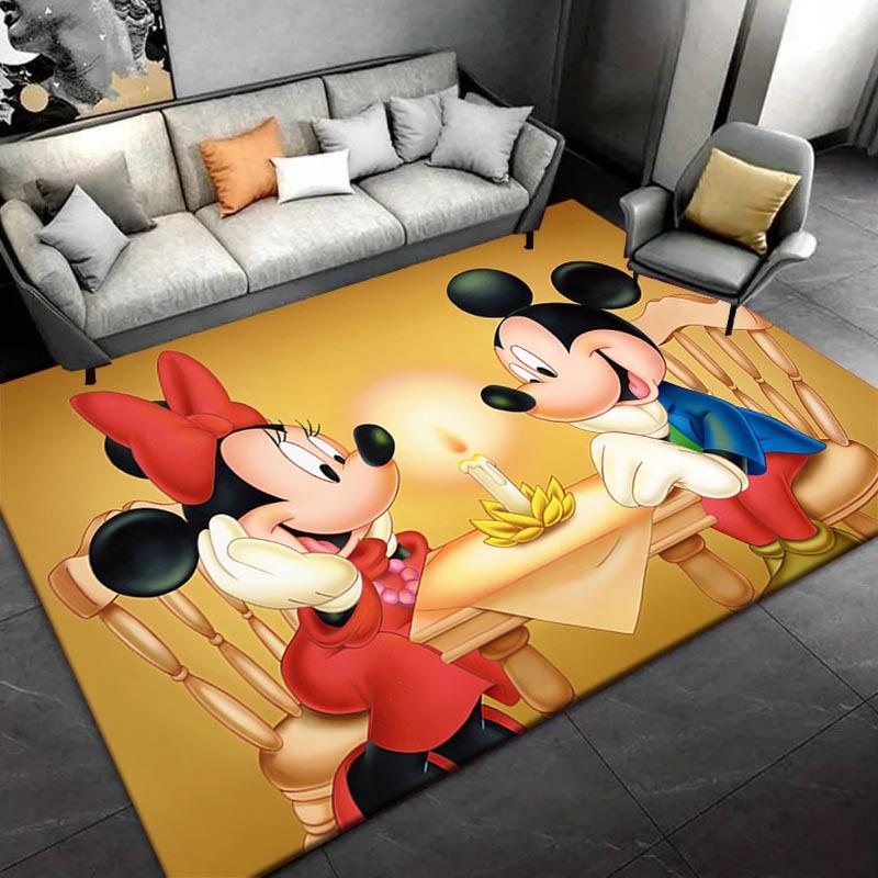 

1pc Disney Mickey Mouse and Minnie Pattern Area Rug Soft Flannel Floor Mat for Living Room, Bedroom, Sofa Coffee Table Floor Mat, Machine Washable 60cm by 90cm